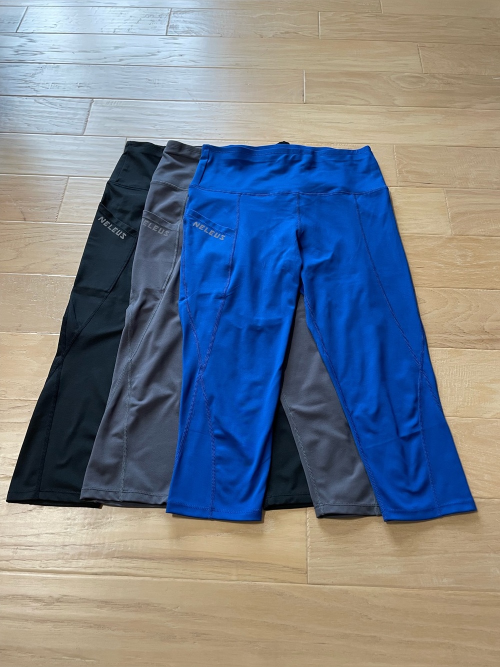 Neleus Women’s Royal Blue Capri Leggings - High-Waist Pocket Performance